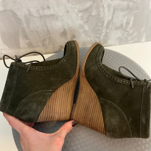 Lucky Brand Ysabel Chukka Booties Womens 6 Green Suede Lace Up Wedge Ankle Shoes - Picture 10 of 13